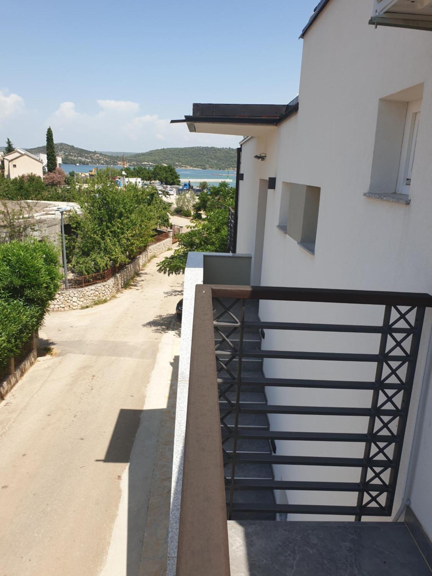 Apartmani Kameno Sidro Bilice Exterior foto