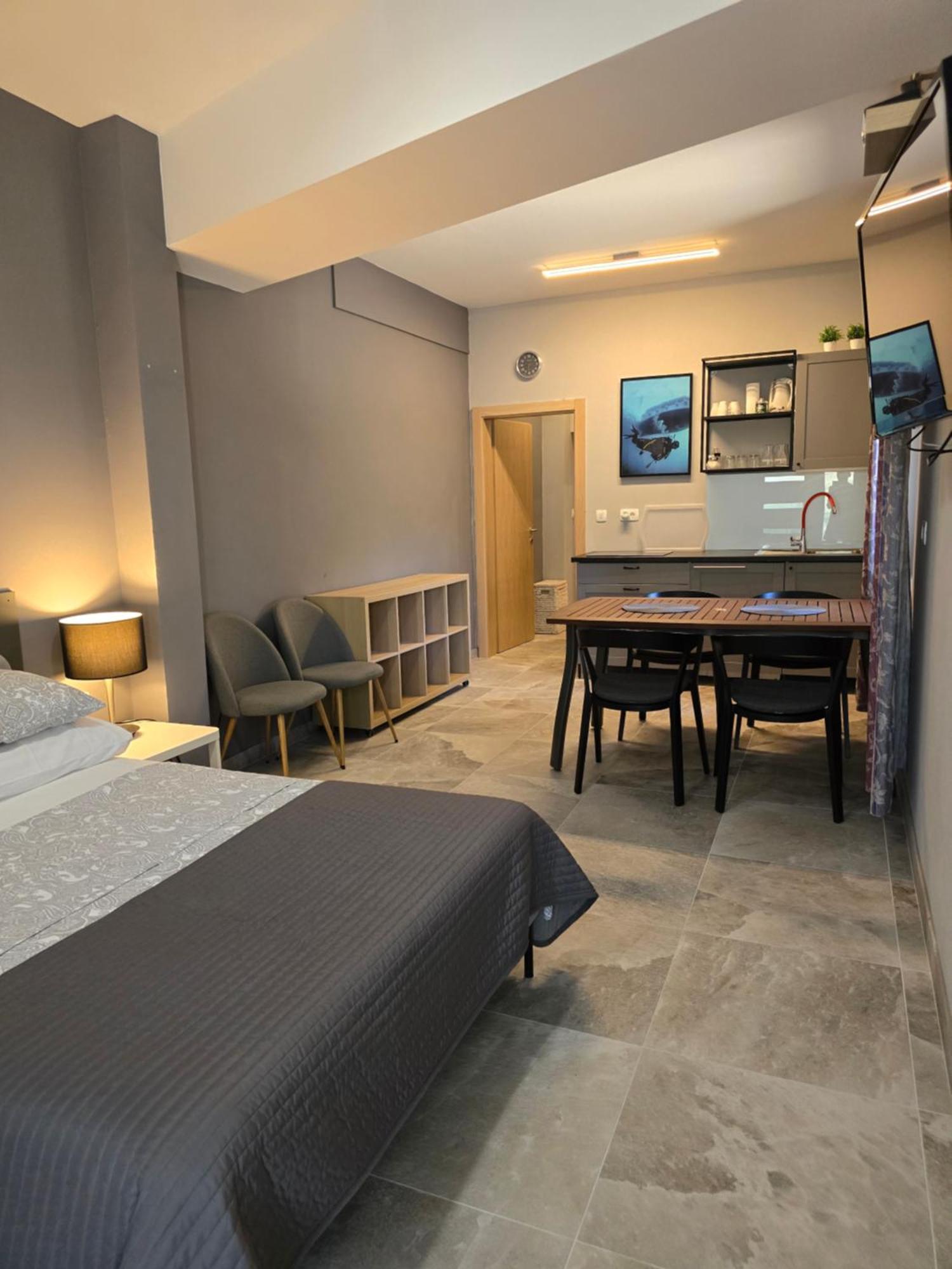 Apartmani Kameno Sidro Bilice Habitación foto